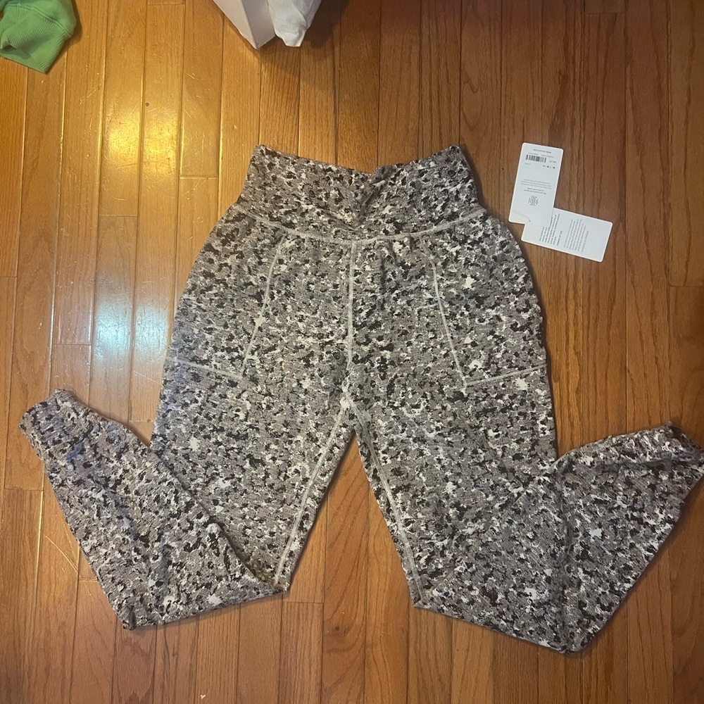 NWT ATHLETA jogger